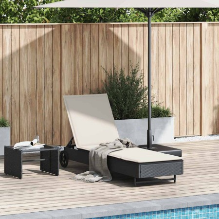 Tumbona con ruedas y cojín ratán sintético negro von , Liegen - Ref: Foro24-4104033, Preis: 164,63 €, Rabatt: %