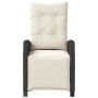 Sillón reclinable de jardín con reposapiés ratán PE negro de , Sillas de jardín - Ref: Foro24-365232, Precio: 123,08 €, Descu...