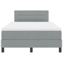 Marco de cama con colchón Gris claro Tela 120 x 200 cm von , Betten und Lattenroste - Ref: Foro24-3342121, Preis: 390,02 €, R...