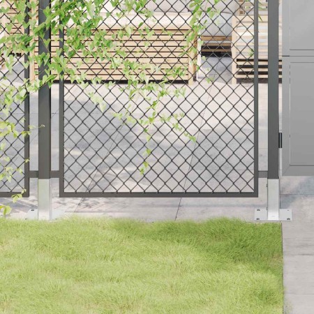 Bases para postes cuadradas 4 uds. Plata 46x46 mm de , Postes de cerca - Ref: Foro24-42000000, Precio: 25,36 €, Descuento: %