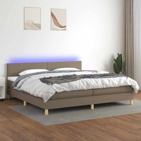 Cama box spring con colchón LED tela gris taupe 200x200 cm Cama box spring con colchón LED tela gris taupe 200x200 cm