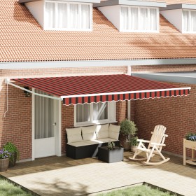 Toldo Retráctil Manual en Naranja y Marrón