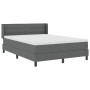 Cama con box spring y colchón gris oscuro 140x200 cm de tela, Diseño de cabecero de líneas gris oscuro 140 cm de tela by , Be...