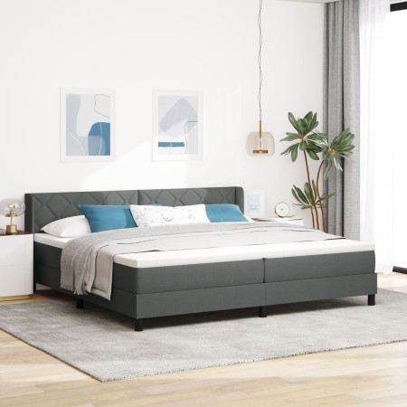 Cama con sommier y colchón Gris Oscuro 200x200 cm Tela, Cabecero Diseño de bloques de diamante Gris Oscuro 200 cm Tela by , B...
