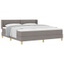 Cama con Somier con Colchón Taupe 180x200 cm Tela, Cabecero Diseño de Bloques Diamante Taupe 180 cm Tela by , Beds and slatte...