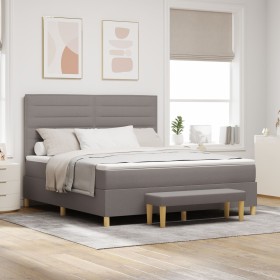 Cama Box Spring con colchón y banco Taupe 180x200 cm Tela by , Beds and slatted bases - Ref: Foro24-3344244, Price: 708,15 €,...
