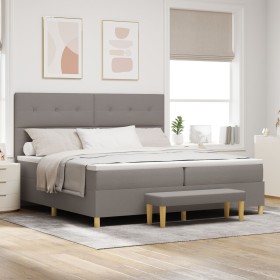 Cama Box Spring con colchón y banco Taupe 200x200 cm Tela by , Beds and slatted bases - Ref: Foro24-3344328, Price: 832,76 €,...