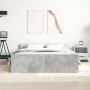 Estructura de cama con cabecero piecero gris hormigón 135x190cm