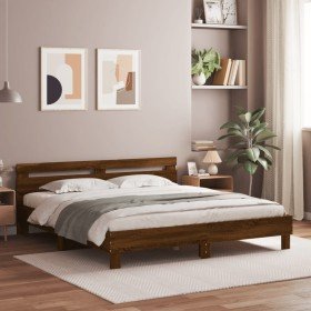Cama con cabecero madera ingeniería marrón roble 200x200 cm en Camas y somieres | Comprar online en Foro24