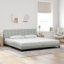 Estructura de cama sin colchón terciopelo gris claro 200x200 cm