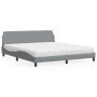 Cama con colchón de tela gris claro 180x200 cm en Camas y somieres | Comprar online en Foro24