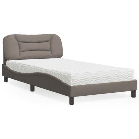 Cama con colchón tela gris taupe 100x200 cm en Camas y somieres | Comprar online en Foro24