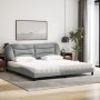 Cama con colchón tela gris claro 200x200 cm