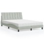 Cama con colchón terciopelo gris claro 140x200 cm