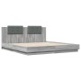 Cama con cabecero madera de ingeniería gris Sonoma 180x200 cm