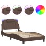 Estructura cama con luces LED cuero sintético marrón 100x200 cm