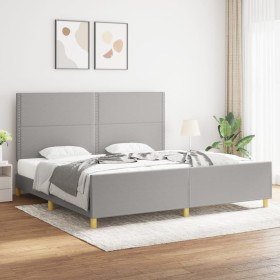 Estructura de cama con cabecero de tela gris claro 200x200 cm