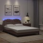 Estructura cama con luces LED cuero sintético marrón 140x190 cm