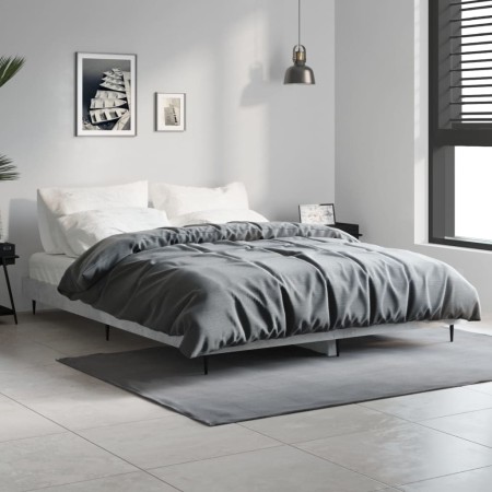Estructura de cama madera de ingeniería gris hormigón 140x190cm de vidaXL, Camas y somieres - Ref: Foro24-832281, Precio: 120...