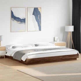 Estructura de cama con luces LED madera roble marrón 200x200 cm en Camas y somieres | Comprar online en Foro24