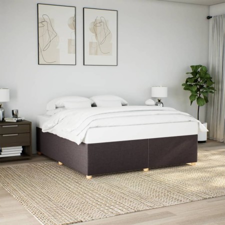 Cama sin colchón tela marrón oscuro 200x200 cm en Camas y somieres | Comprar online en Foro24