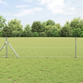 Reja con postes Plateado 0.6 x 10 m Acero recubierto de PVC