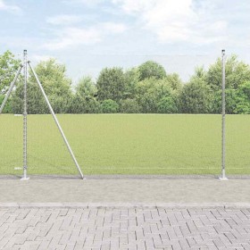 Reja con postes Plateado 1.6 x 10 m Acero recubierto de PVC