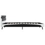Estructura de cama con LED sin colchón cuero negro 140x200 cm