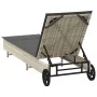 Tumbona con ruedas y cojín ratán sintético gris claro by , Loungers - Ref: Foro24-4104038, Price: 166,79 €, Discount: %
