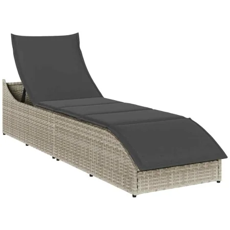 Tumbona plegable con cojín y espacio gris claro ratán sintético | Tu tienda online para hogar, jardín y más Foro24.es