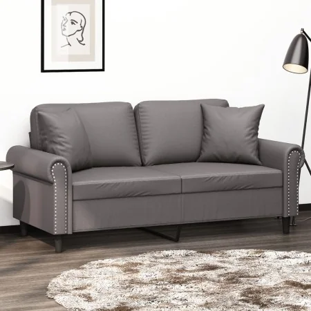 Sofá de 2 plazas con cojines cuero sintético gris 140 cm von , Sofas - Ref: Foro24-3200932, Preis: 248,51 €, Rabatt: %