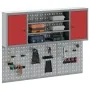 Conjunto de armario de herramientas y panel de clavijas de 6 piezas montado en la pared de metal rojo von , Werkzeugorganisat...