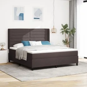 Cama con somier y colchón marrón oscuro 180x200 cm tela by , Beds and slatted bases - Ref: Foro24-3341598, Price: 648,62 €, D...
